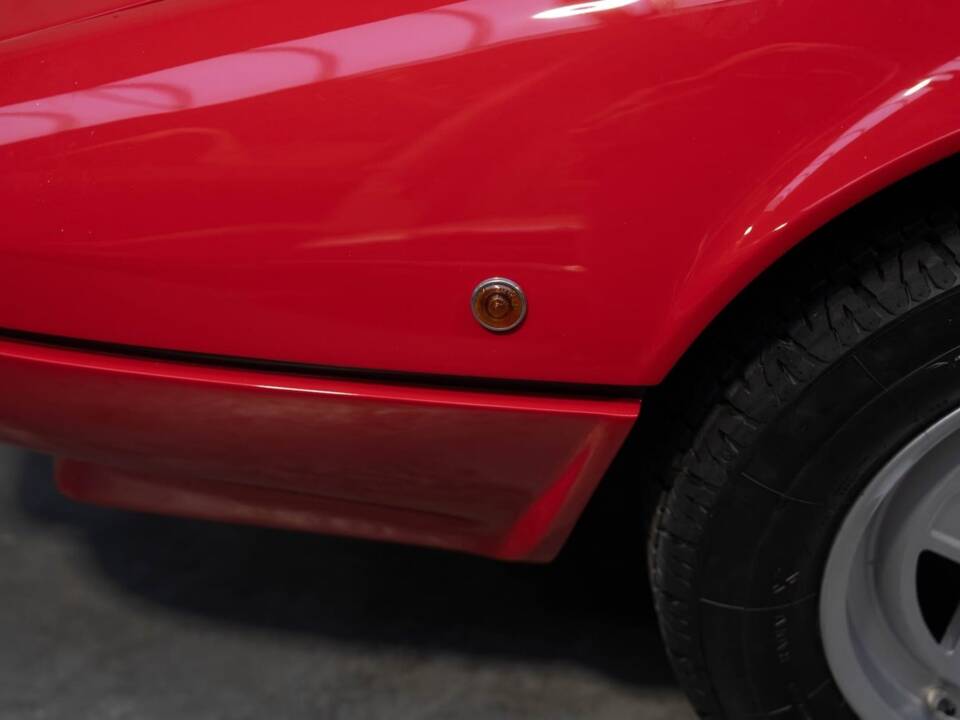Bild 47/85 von Ferrari 308 GTSi Quattrovalvole (1985)