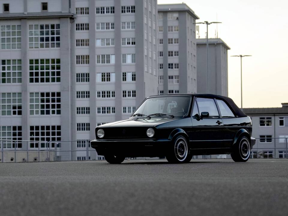 Bild 9/40 von Volkswagen Golf Mk I Convertible 1.8 (1991)