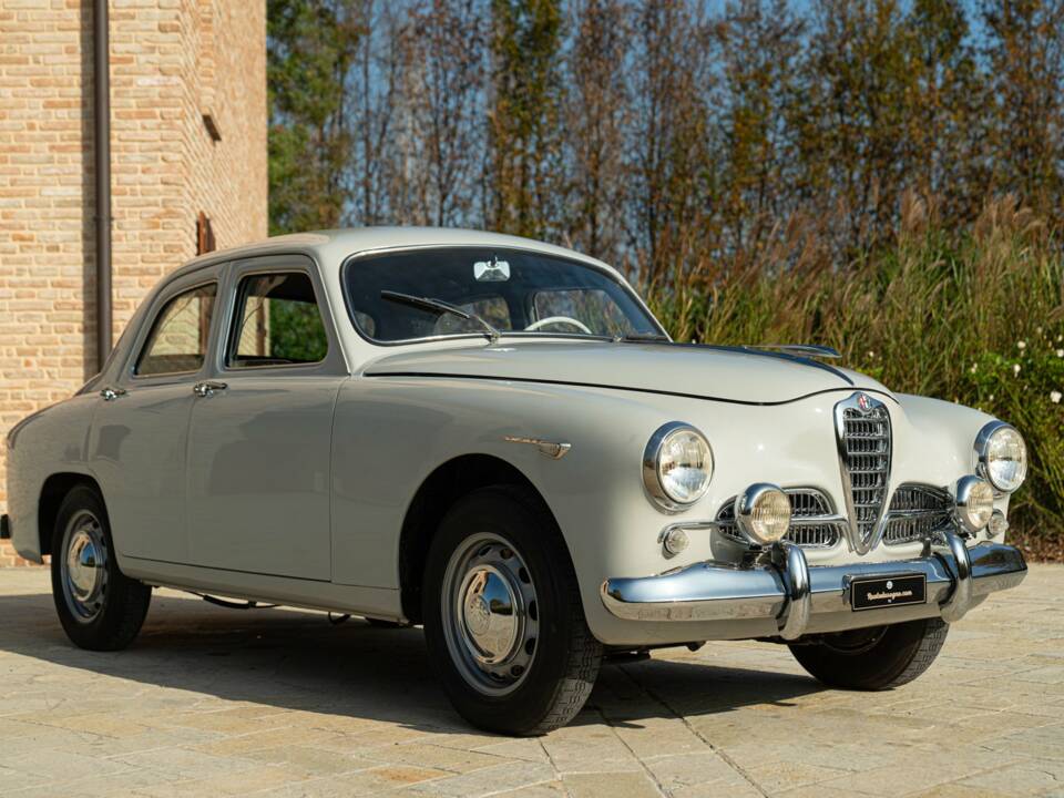 Bild 2/50 von Alfa Romeo 1900 Super Berlina (1955)