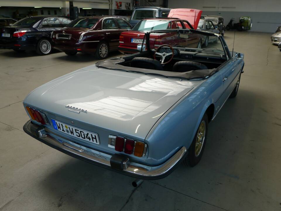 Image 28/43 of Peugeot 504 Convertible (1971)