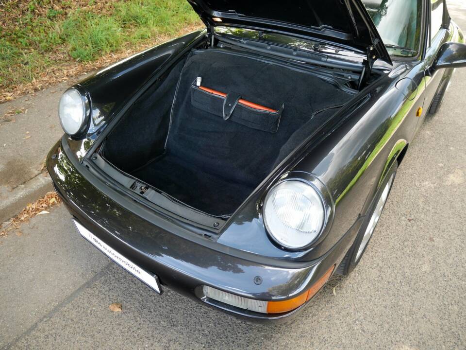 Bild 30/32 von Porsche 911 Carrera 4 (1992)