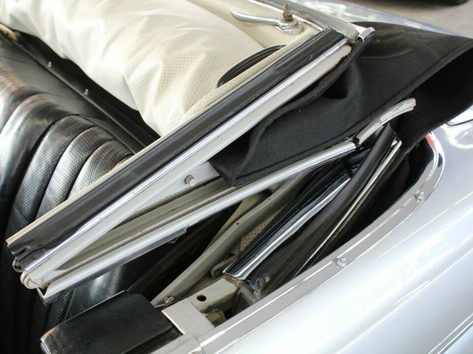 Immagine 12/17 di Mercedes-Benz 300 SE (1964)