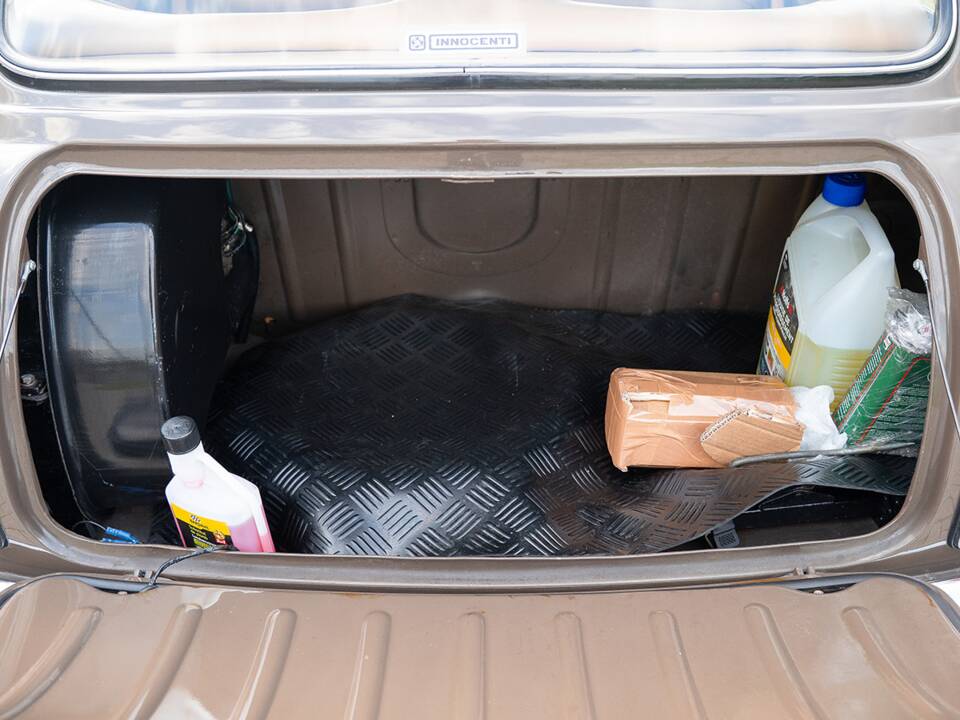 Immagine 34/36 di Innocenti Mini 1001 Export (1972)