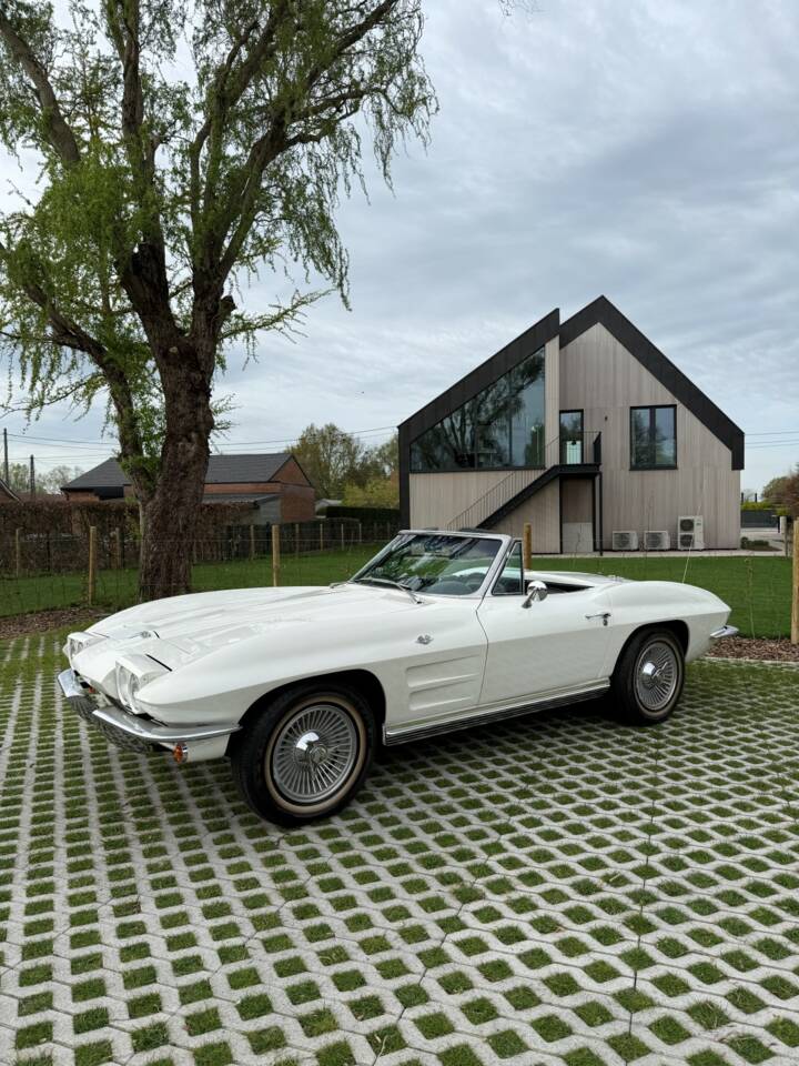 Imagen 20/38 de Chevrolet Corvette Sting Ray Convertible (1964)