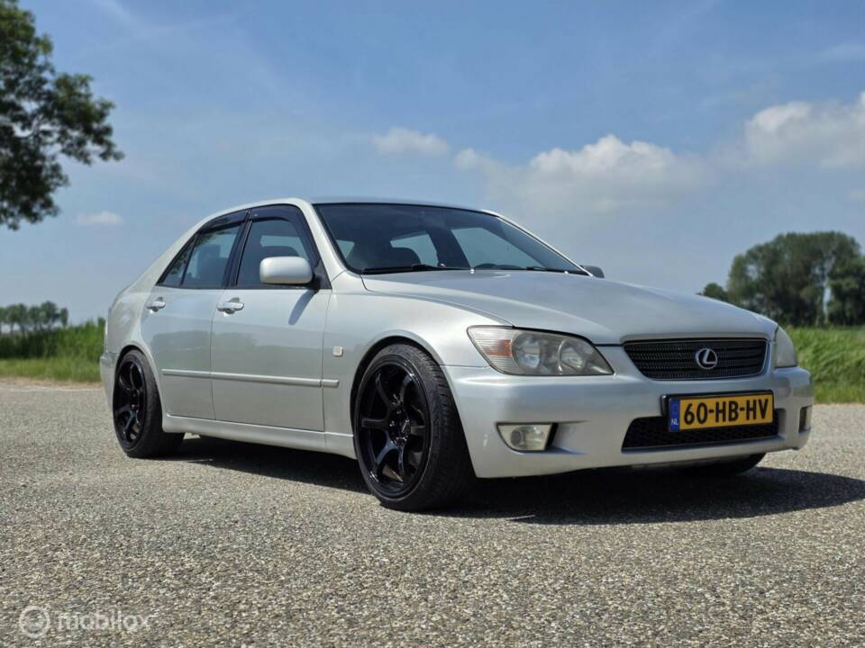 Afbeelding 6/33 van Lexus IS 200 (2001)