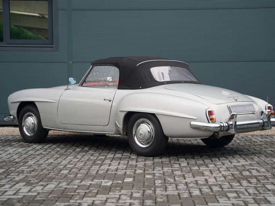 Image 10/50 de Mercedes-Benz 190 SL (1960)