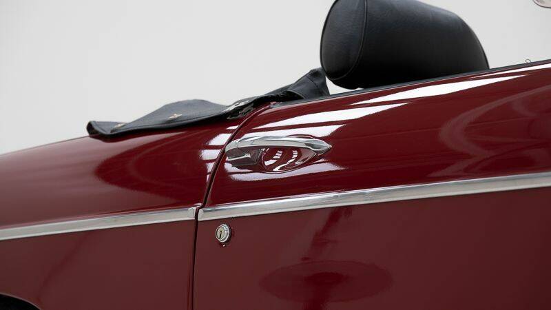 Bild 15/15 von MG MGB (1974)