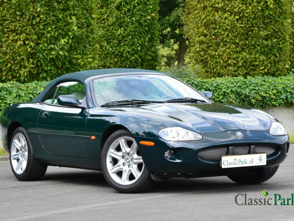 Imagen 10/50 de Jaguar XK8 4.0 (1998)