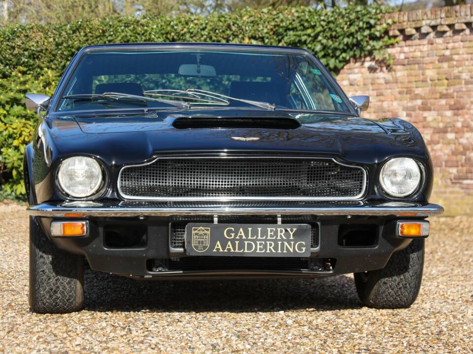 Image 5/50 of Aston Martin DBS V8 (1972)
