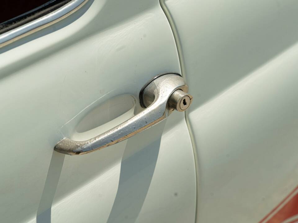 Image 14/50 of Abarth Fiat 595 (1969)