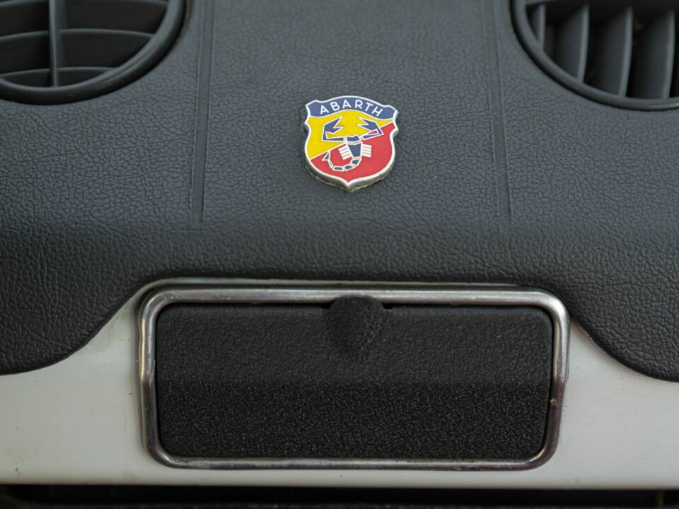 Bild 32/44 von Abarth Fiat 850 TC (1963)