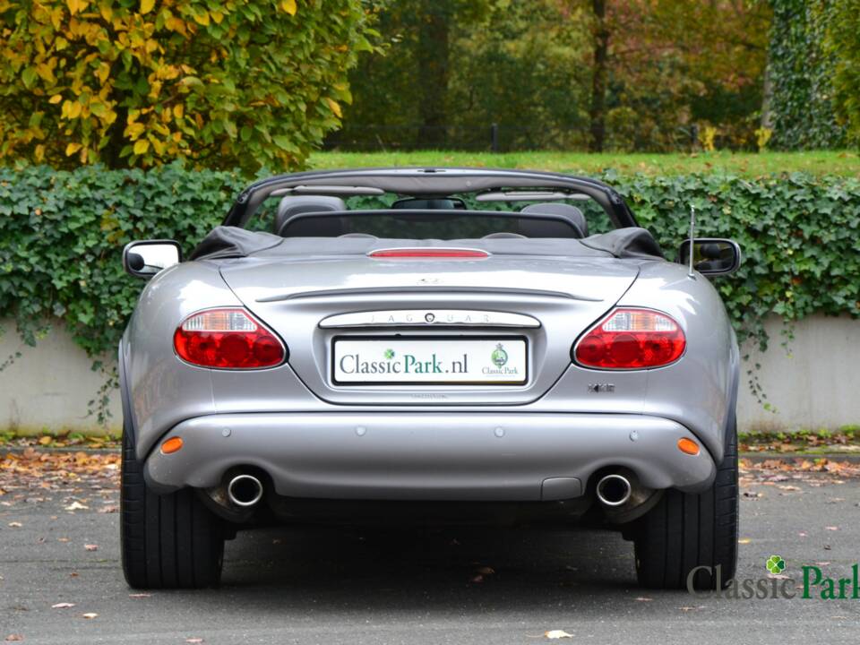 Image 16/50 of Jaguar XKR &quot;Silverstone&quot; (2000)