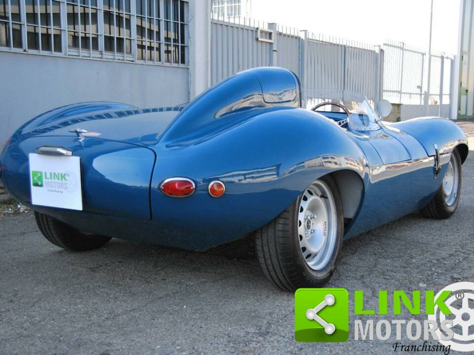 Afbeelding 6/8 van Jaguar Type D (1962)