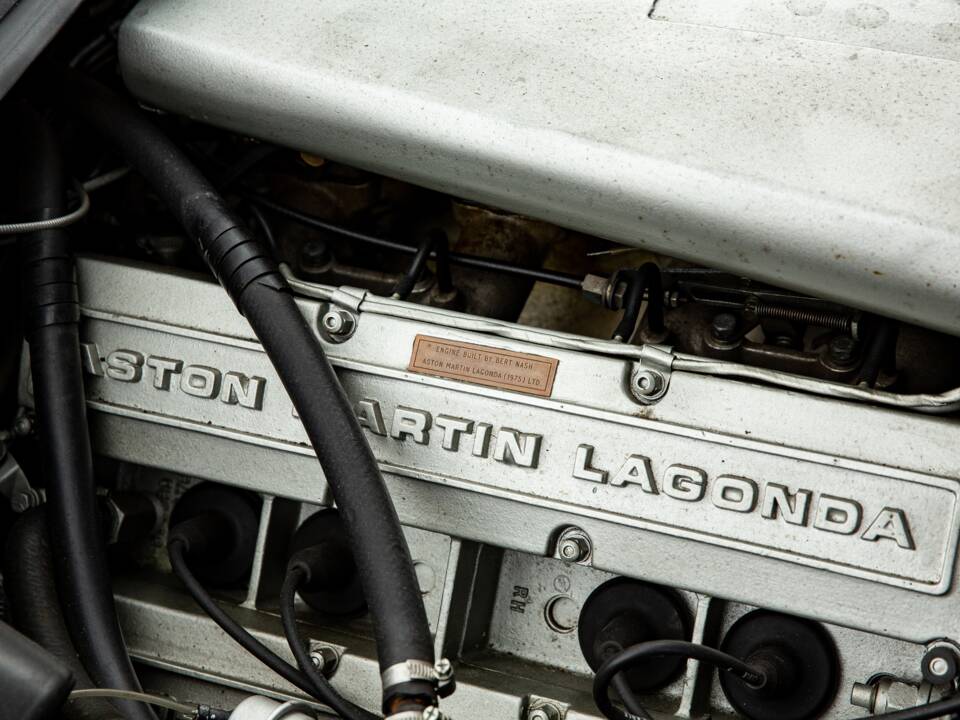 Image 13/43 of Aston Martin Lagonda (1979)