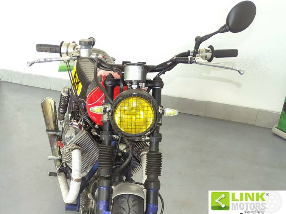 Immagine 3/10 di Moto Guzzi DUMMY (1982)