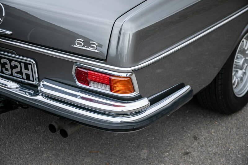 Image 21/36 of Mercedes-Benz 300 SEL 6.3 (1970)