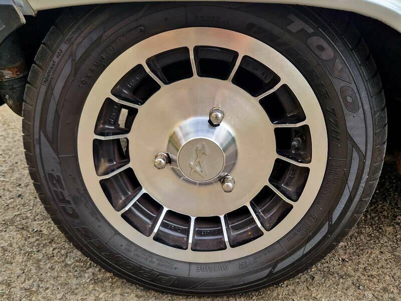 Image 44/50 of Renault R 5 Turbo 1 (1984)