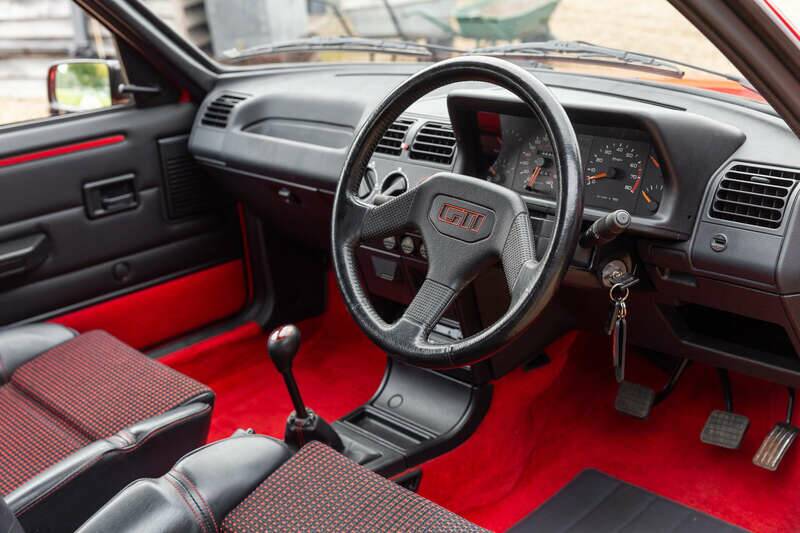 Immagine 50/50 di Peugeot 205 GTi 1.9 (1991)