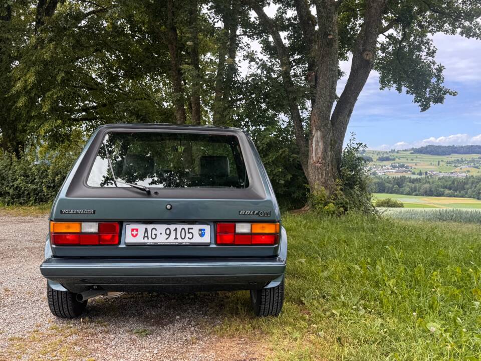 Afbeelding 9/18 van Volkswagen Golf Mk I GTI Pirelli 1.8 (1983)