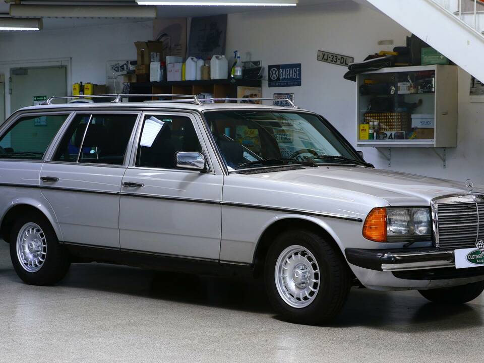 Bild 3/25 von Mercedes-Benz 280 TE (1985)