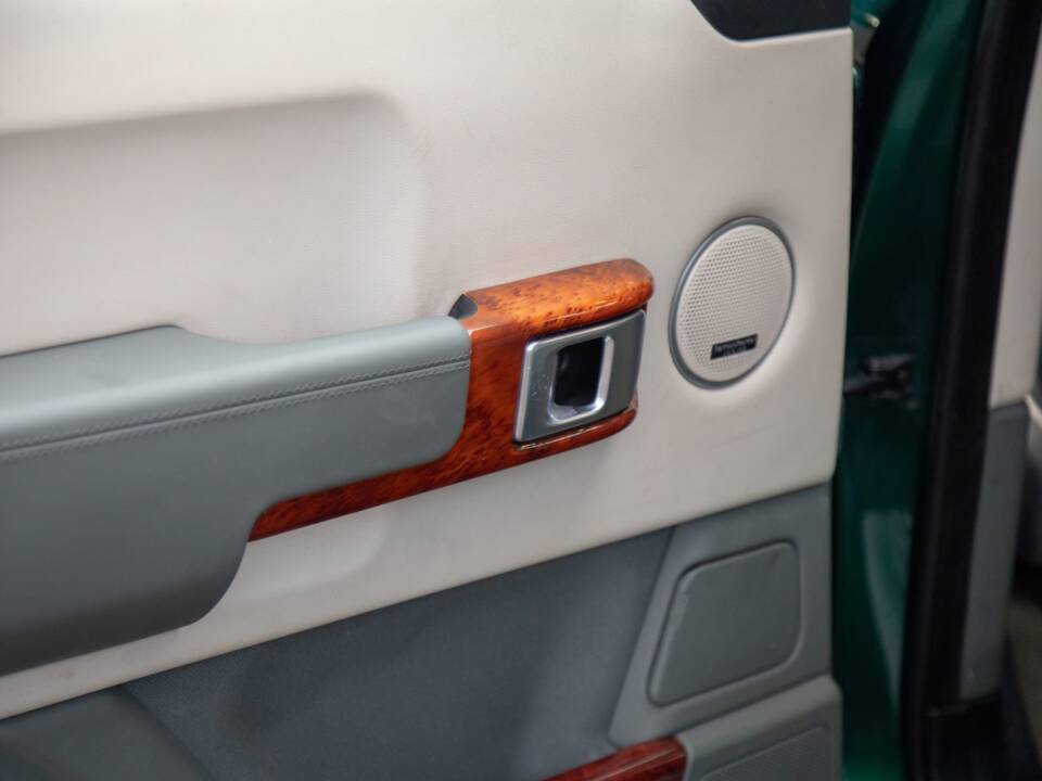 Image 47/50 de Land Rover Range Rover Vogue V8 (2005)