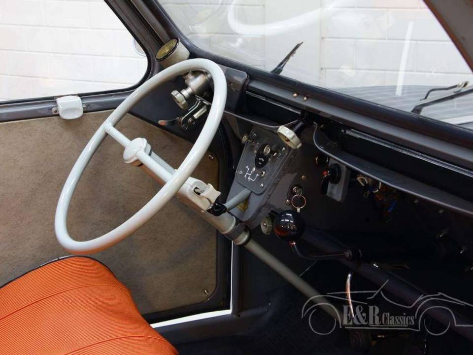 Immagine 8/15 di Citroën 2 CV (1959)