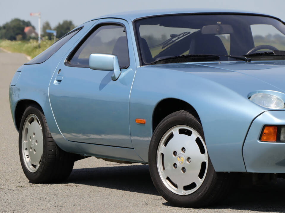 Image 42/42 de Porsche 928 (1979)