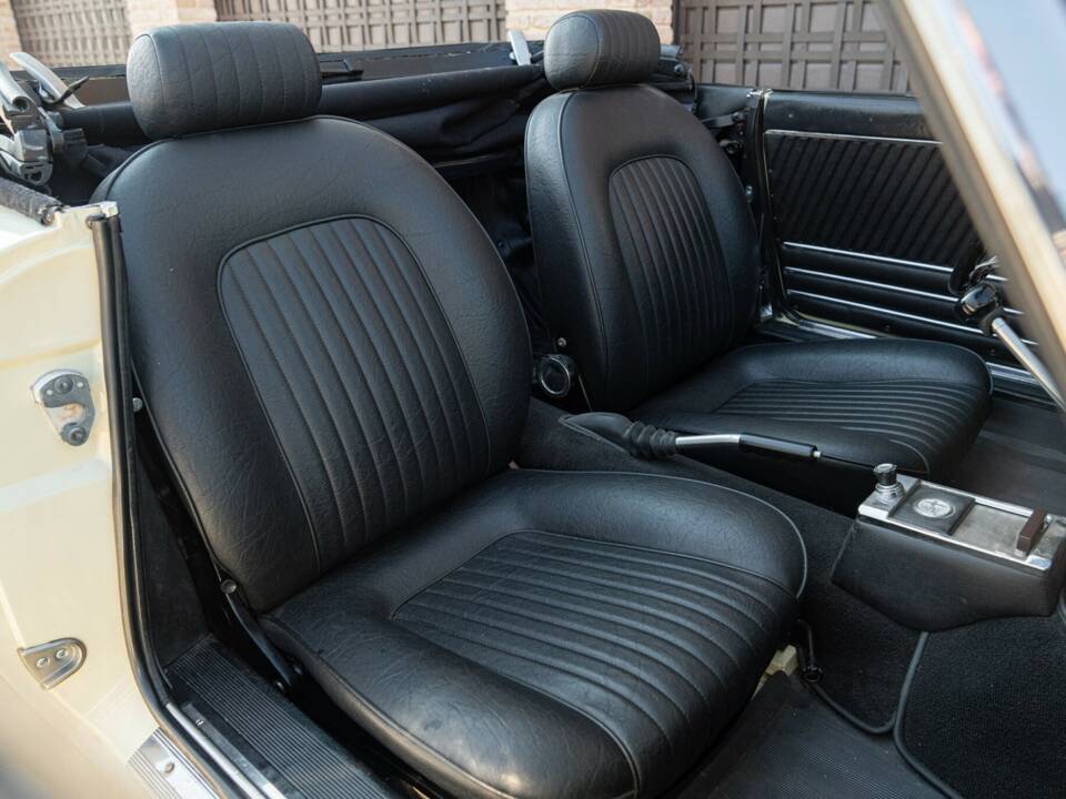 Imagen 36/50 de Alfa Romeo 1750 Spider Veloce (1969)