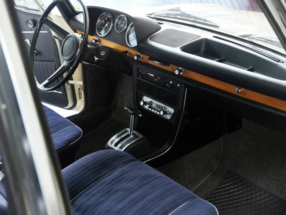 Immagine 33/50 di BMW 2000 (1969)