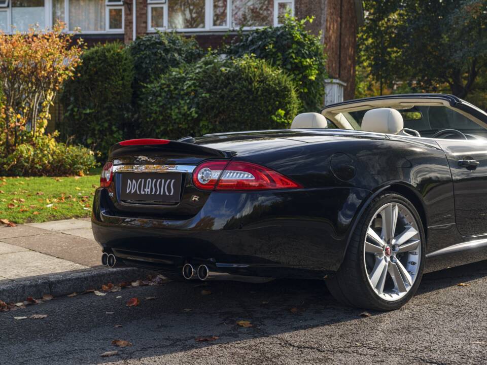 Image 15/30 de Jaguar XKR (2009)