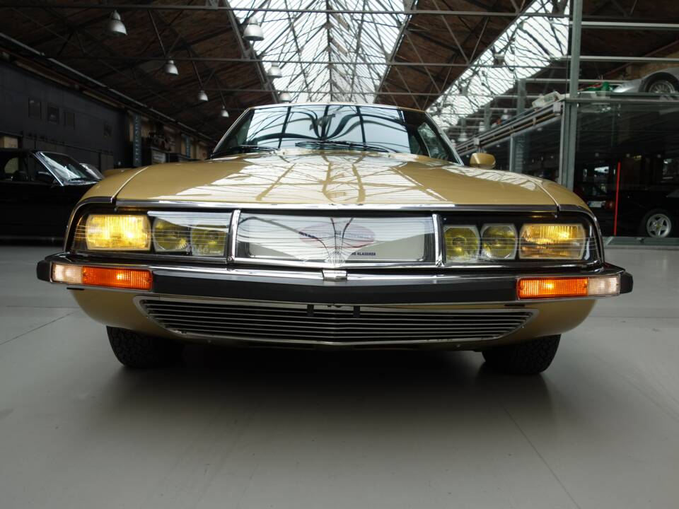Image 4/32 de Citroën SM injection (1973)