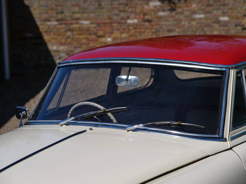 Immagine 10/50 di Borgward Isabella TS (1961)