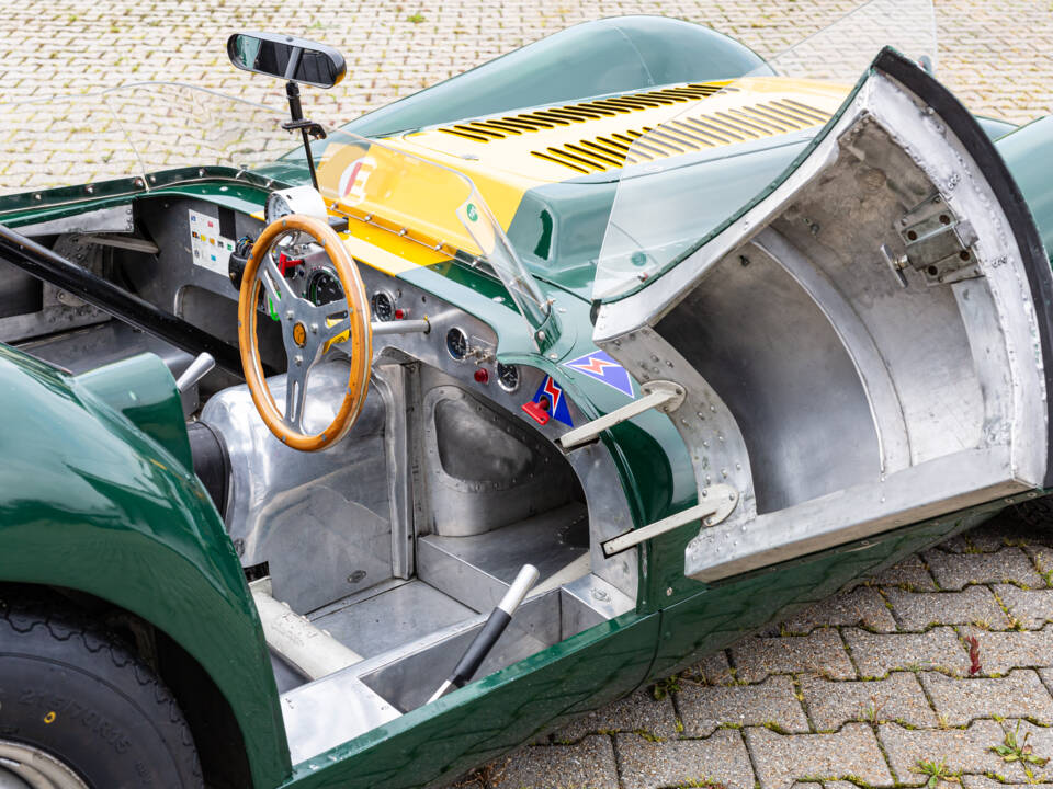 Bild 9/80 von Lister Knobbly (1956)