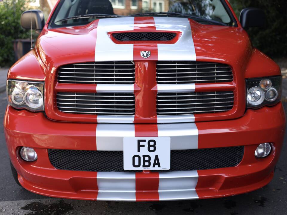Image 19/82 of Dodge Ram SRT 10 (2005)