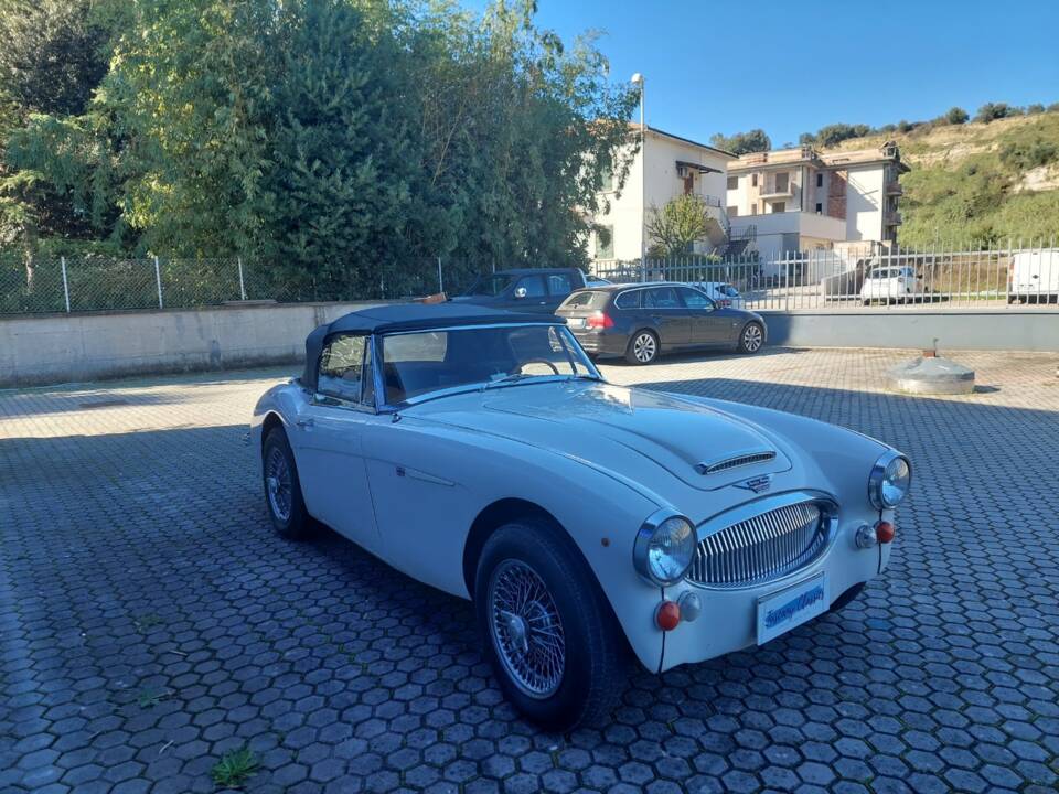 Image 6/21 de Austin-Healey 3000 Mk III (BJ8) (1966)