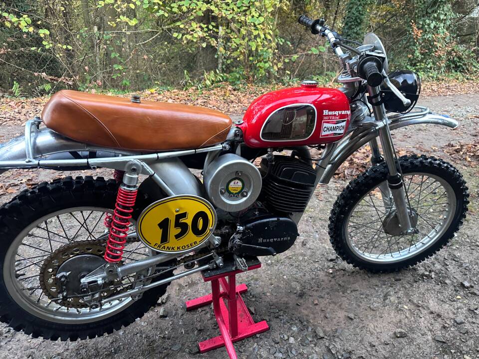 Image 1/4 of Husqvarna DUMMY (1969)