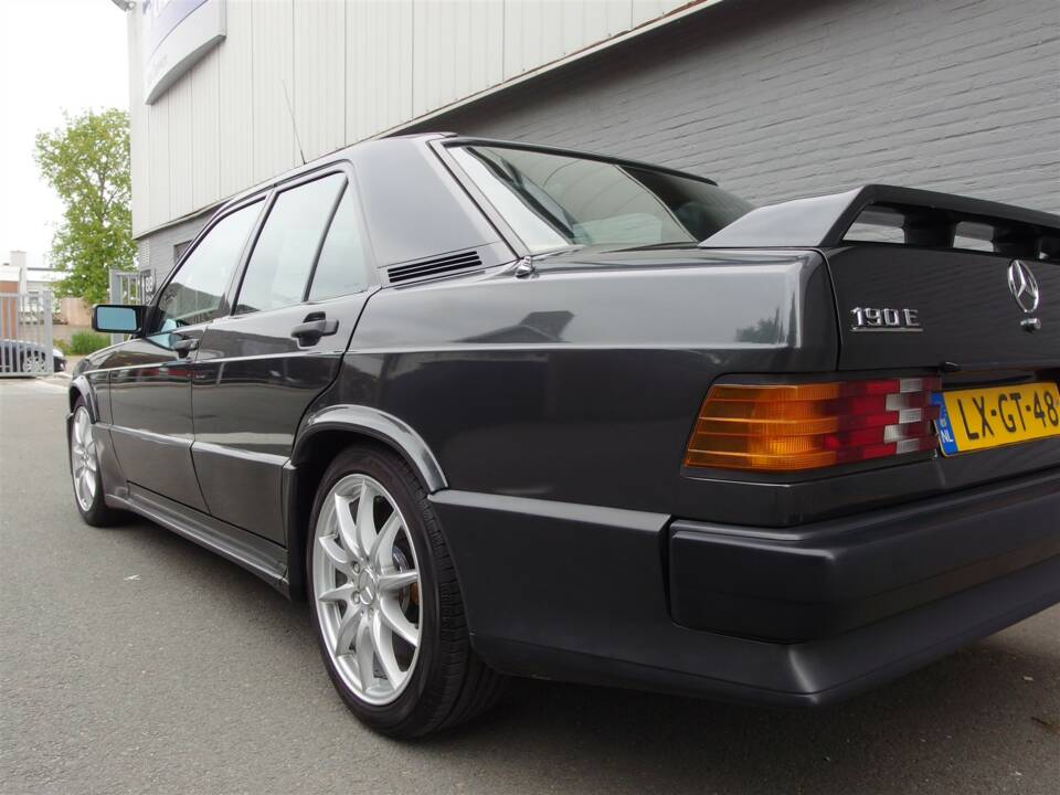 Immagine 29/98 di Mercedes-Benz 190 E 2.3-16 (1985)