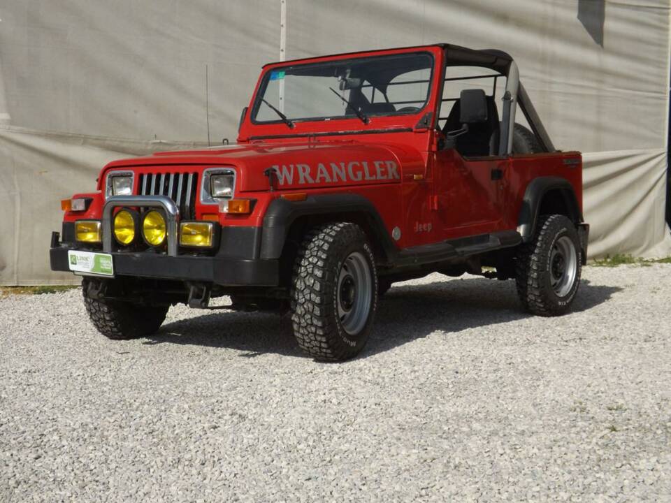 Imagen 2/50 de Jeep Wrangler Eagle 2.5L (1990)