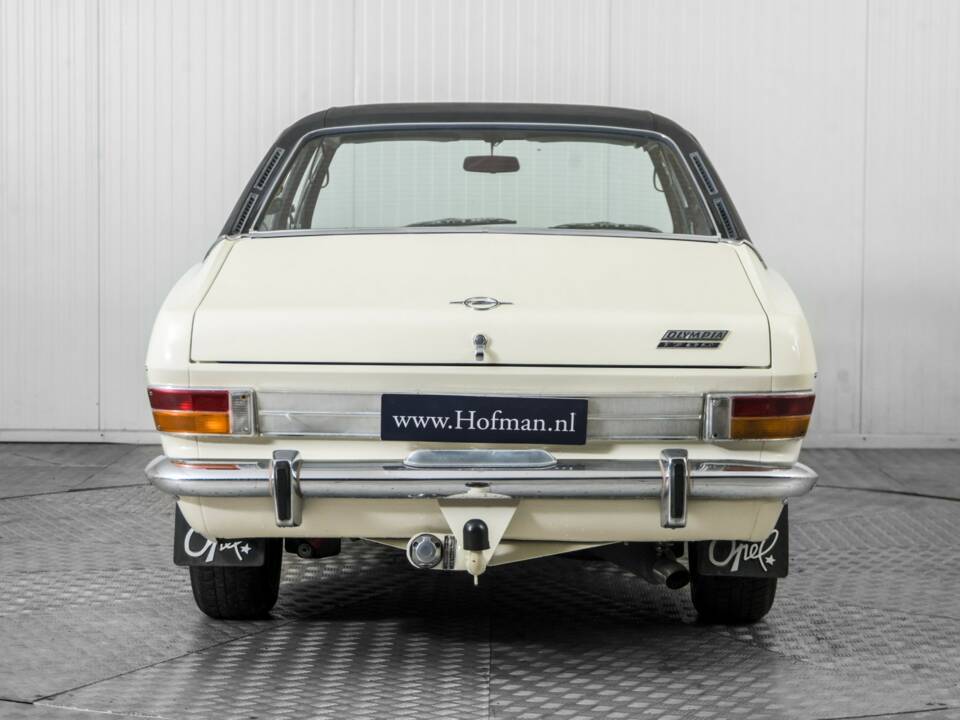 Image 13/50 of Opel Olympia 1700 S (1968)