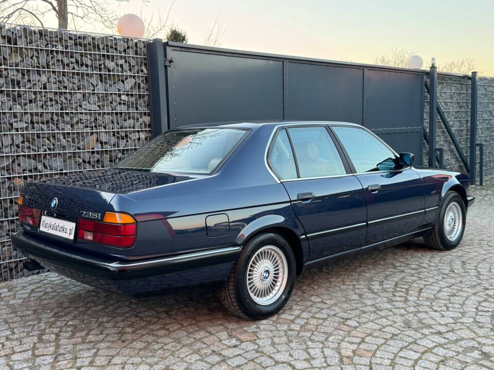 Immagine 74/99 di BMW 735i (1988)