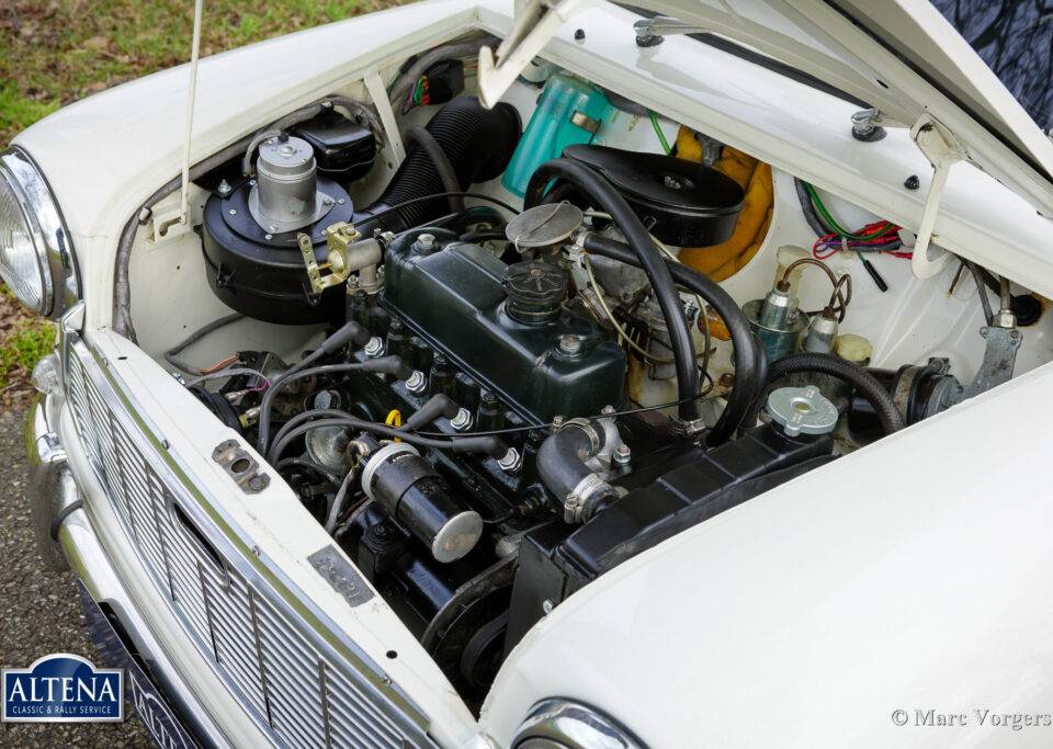 Image 39/42 of Morris Mini 1000 &quot;de Luxe&quot; (1969)