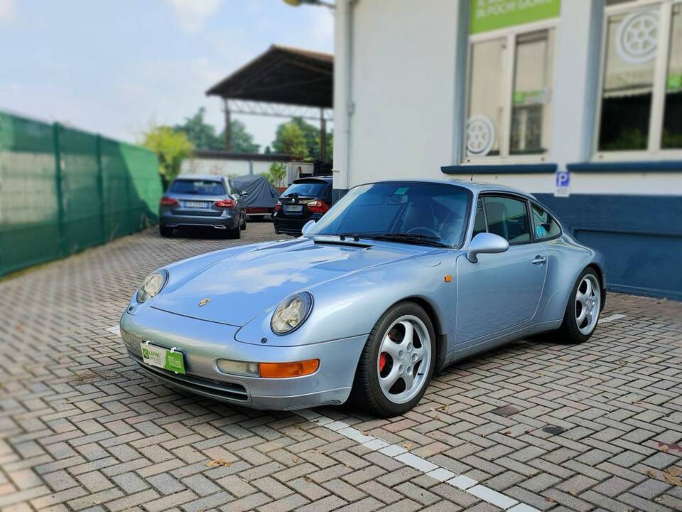 Image 3/10 of Porsche 911 Carrera (1994)