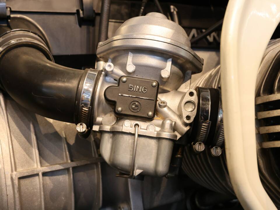 Image 13/32 of BMW R 100 RS (1987)
