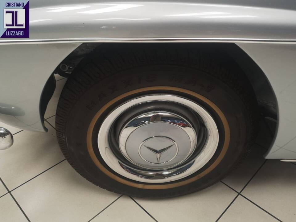 Image 37/61 of Mercedes-Benz 190 SL (1959)