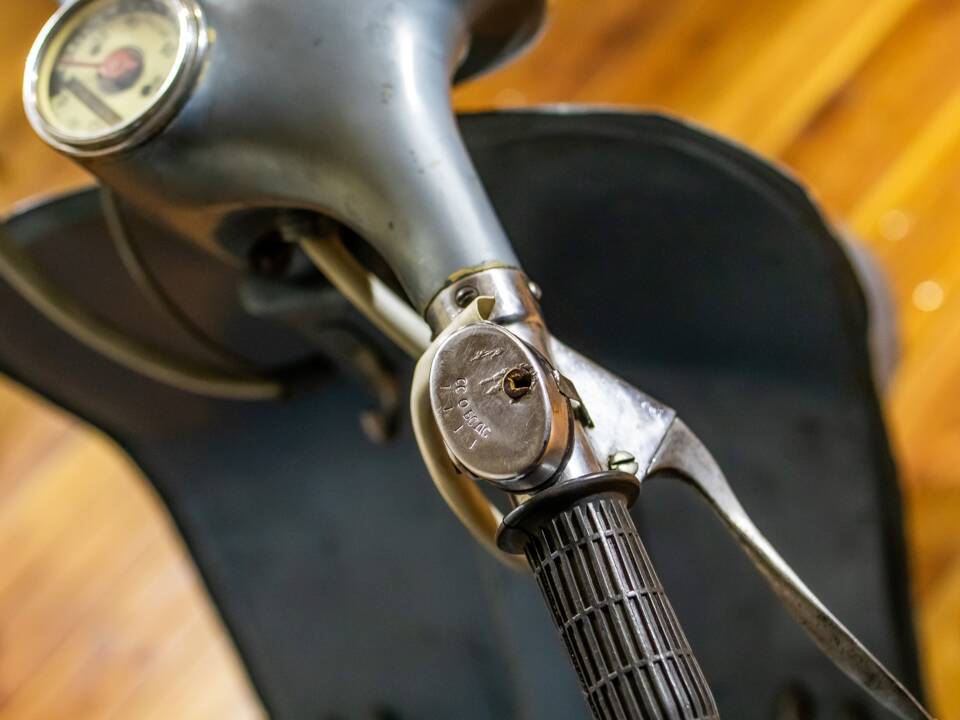 Image 11/14 de Vyatka VP 150 (1961)