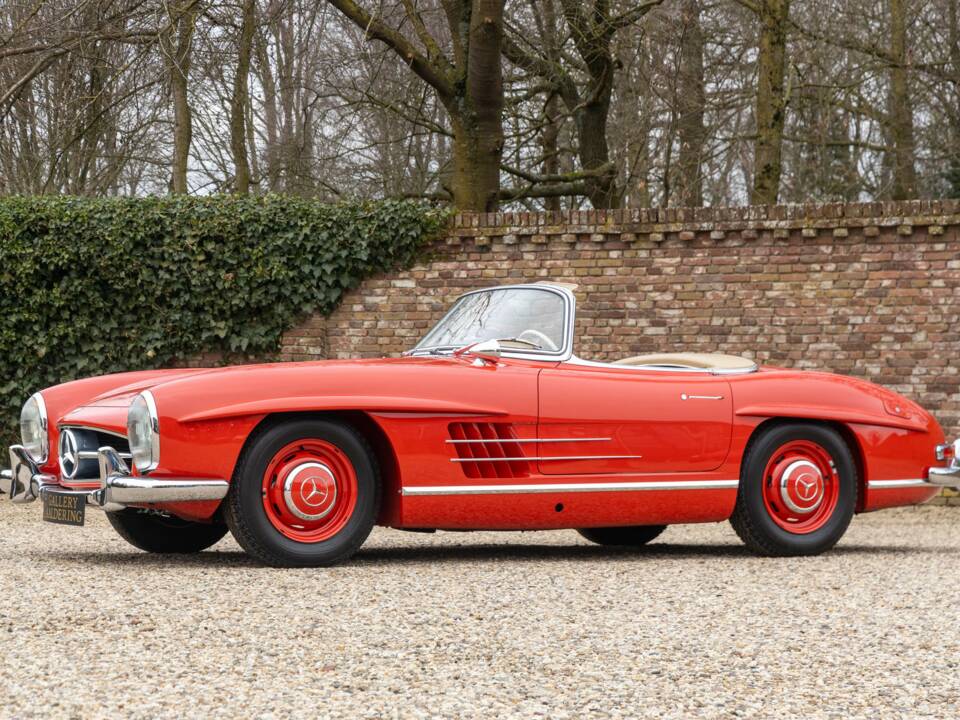 Image 30/50 de Mercedes-Benz 300 SL Roadster (1962)