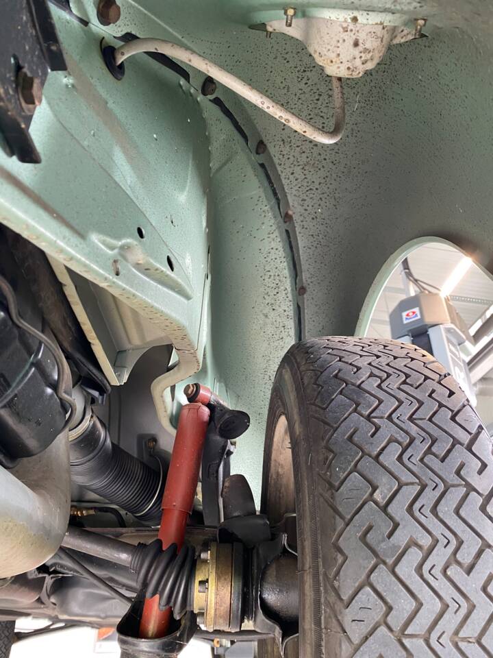 Image 65/96 of Volkswagen Beetle 1303 (1980)