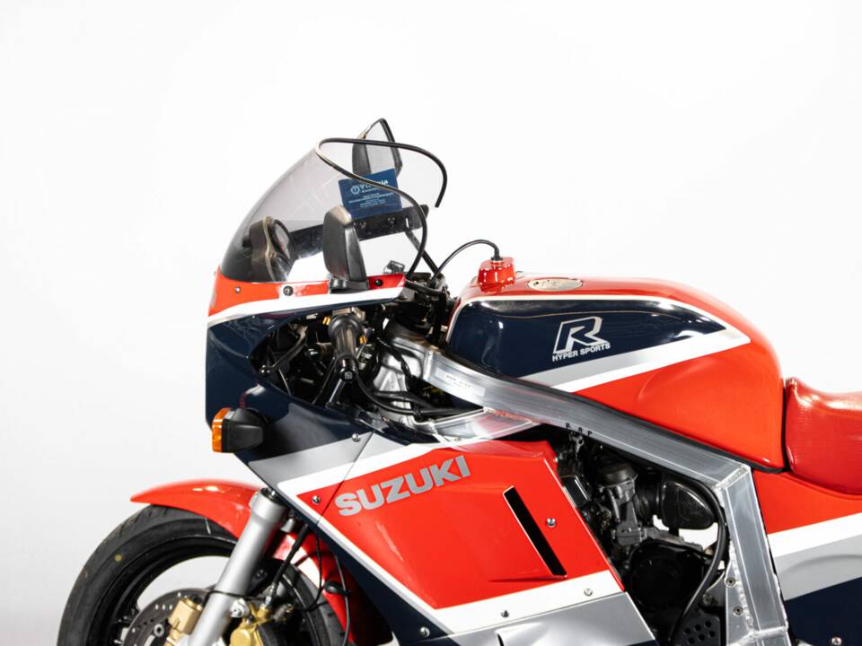 Immagine 25/50 di Suzuki GSX-R 1100 (1986)