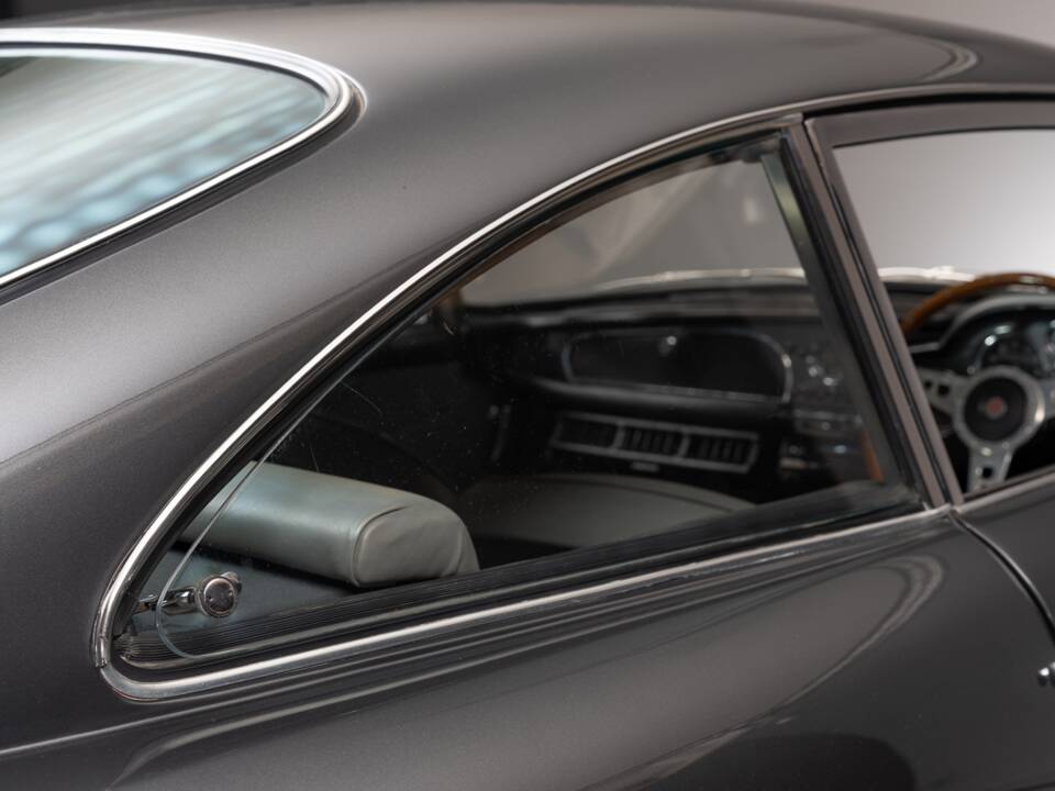 Bild 21/36 von Aston Martin DB 4 Vantage (1963)