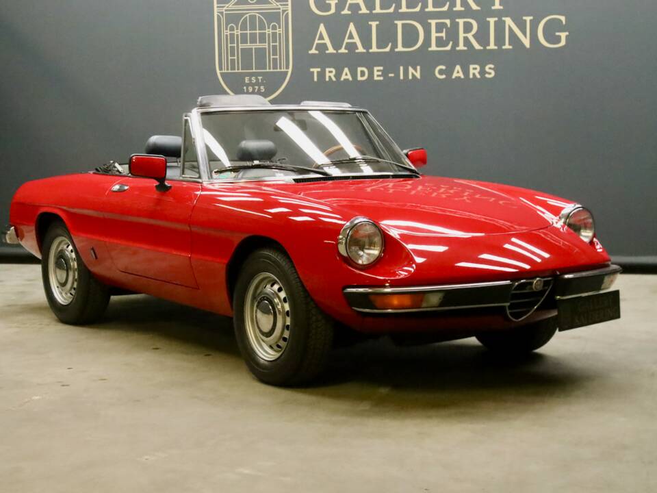 Image 35/50 of Alfa Romeo 2000 Spider Veloce (1982)
